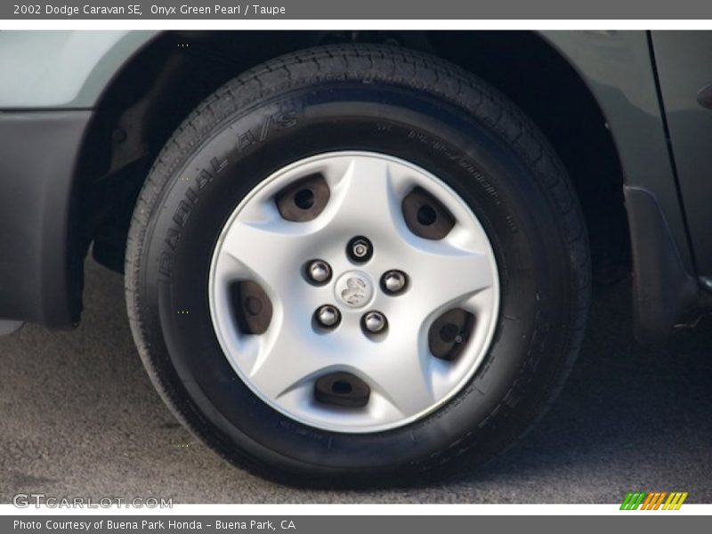 Onyx Green Pearl / Taupe 2002 Dodge Caravan SE