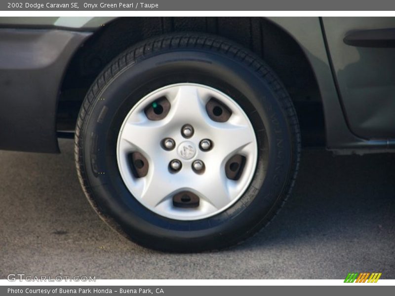 Onyx Green Pearl / Taupe 2002 Dodge Caravan SE