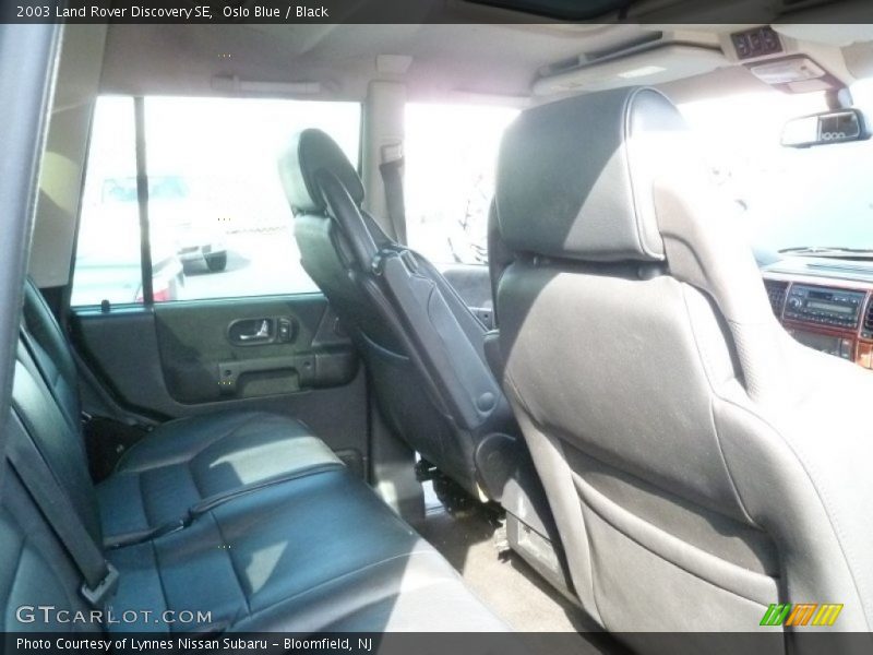 Oslo Blue / Black 2003 Land Rover Discovery SE