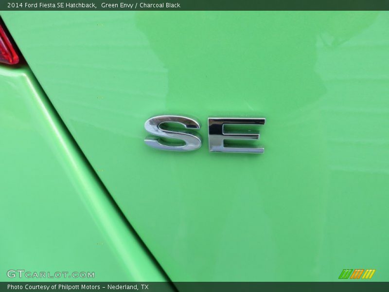 Green Envy / Charcoal Black 2014 Ford Fiesta SE Hatchback