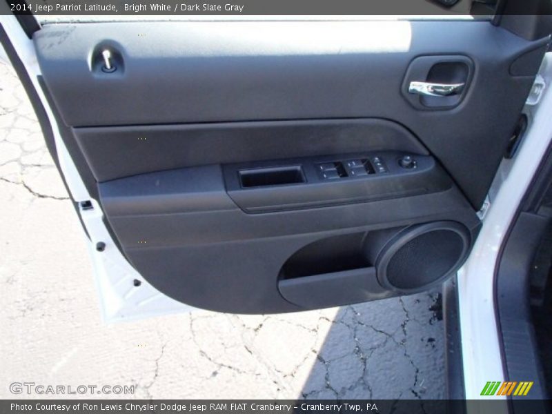 Bright White / Dark Slate Gray 2014 Jeep Patriot Latitude