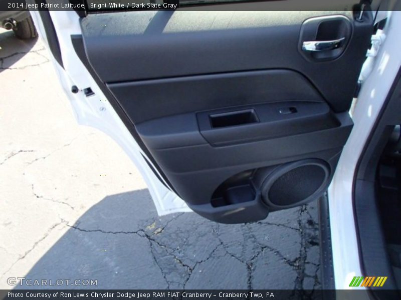 Bright White / Dark Slate Gray 2014 Jeep Patriot Latitude