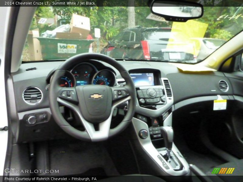 Summit White / Jet Black 2014 Chevrolet Cruze LT