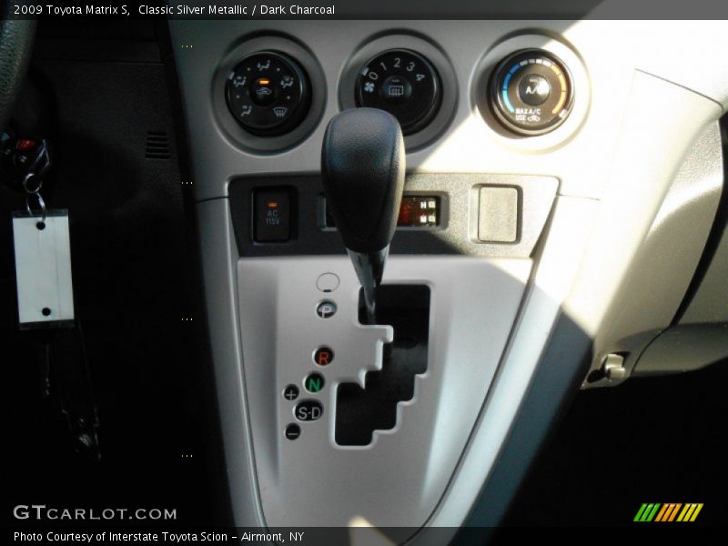 Classic Silver Metallic / Dark Charcoal 2009 Toyota Matrix S