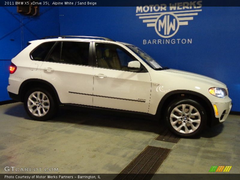 Alpine White / Sand Beige 2011 BMW X5 xDrive 35i