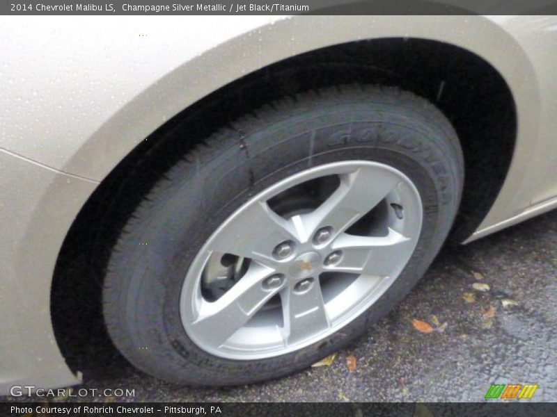 Champagne Silver Metallic / Jet Black/Titanium 2014 Chevrolet Malibu LS