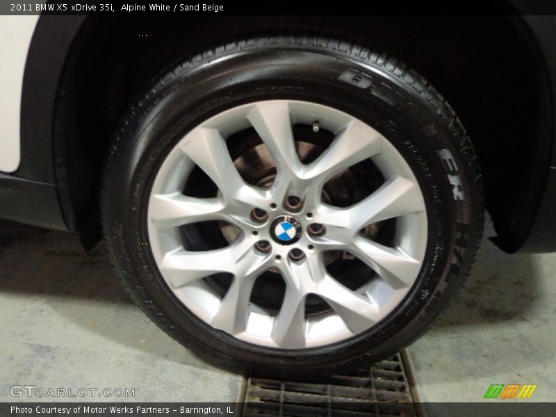 Alpine White / Sand Beige 2011 BMW X5 xDrive 35i