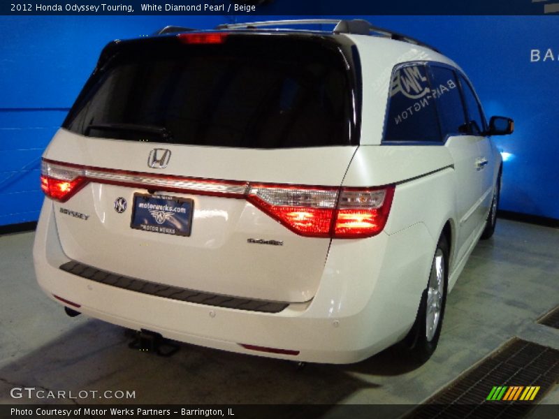 White Diamond Pearl / Beige 2012 Honda Odyssey Touring