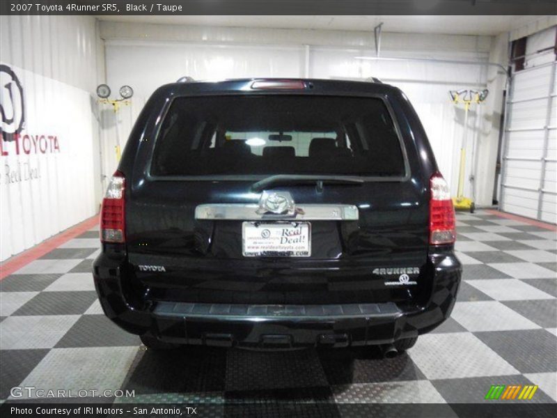 Black / Taupe 2007 Toyota 4Runner SR5