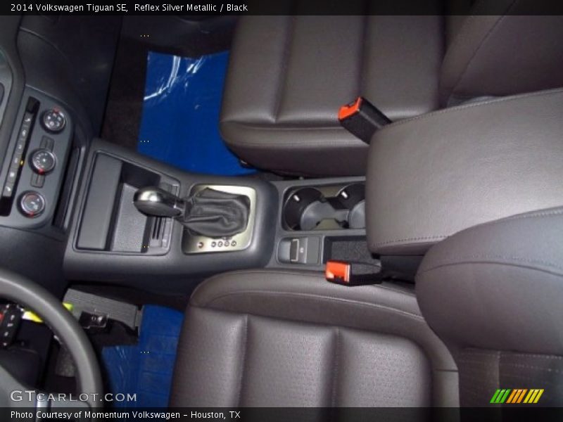 Reflex Silver Metallic / Black 2014 Volkswagen Tiguan SE