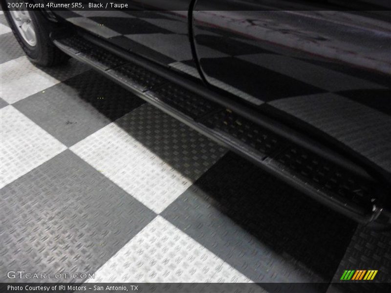 Black / Taupe 2007 Toyota 4Runner SR5