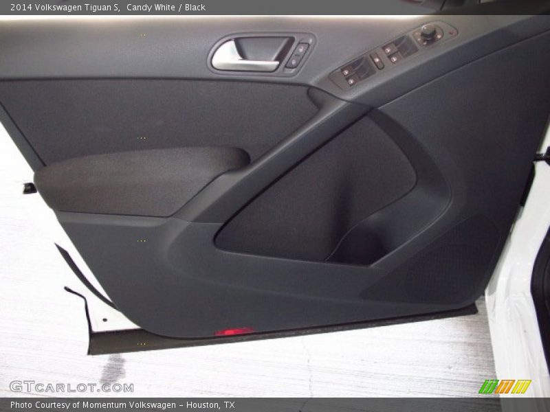 Candy White / Black 2014 Volkswagen Tiguan S