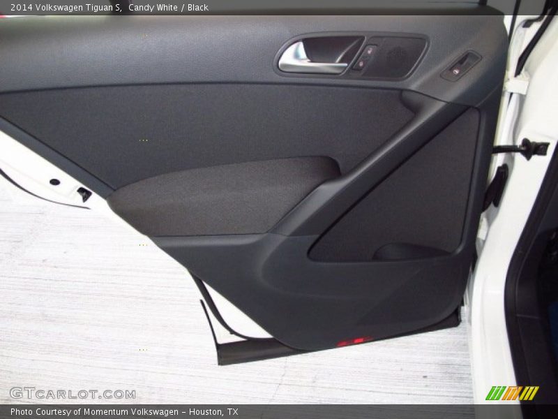 Candy White / Black 2014 Volkswagen Tiguan S