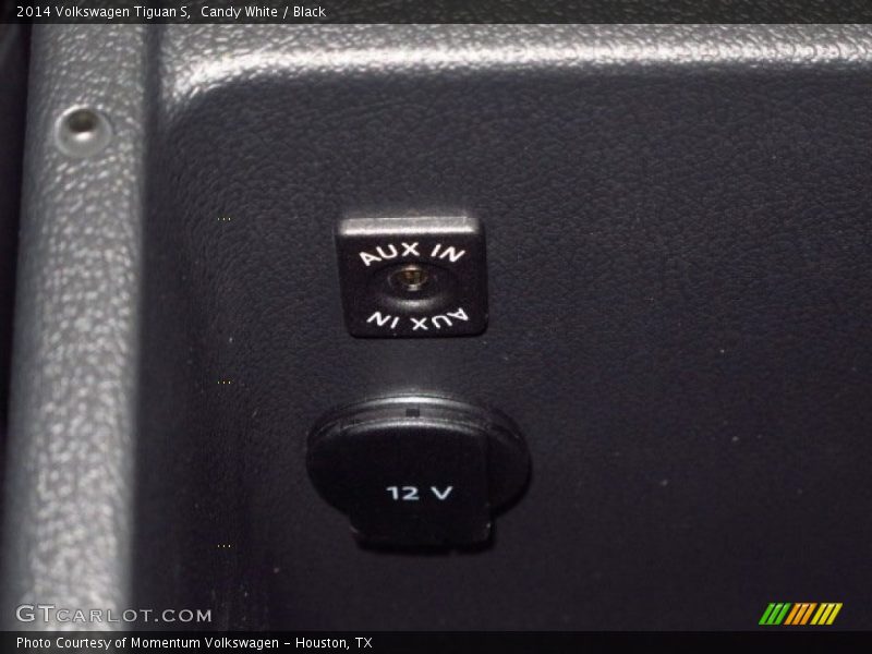 Candy White / Black 2014 Volkswagen Tiguan S