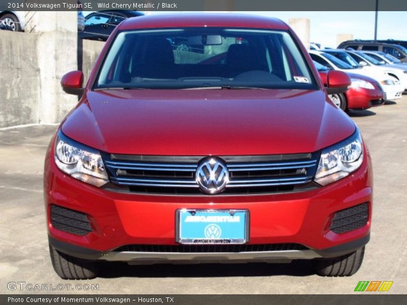 Wild Cherry Metallic / Black 2014 Volkswagen Tiguan SE