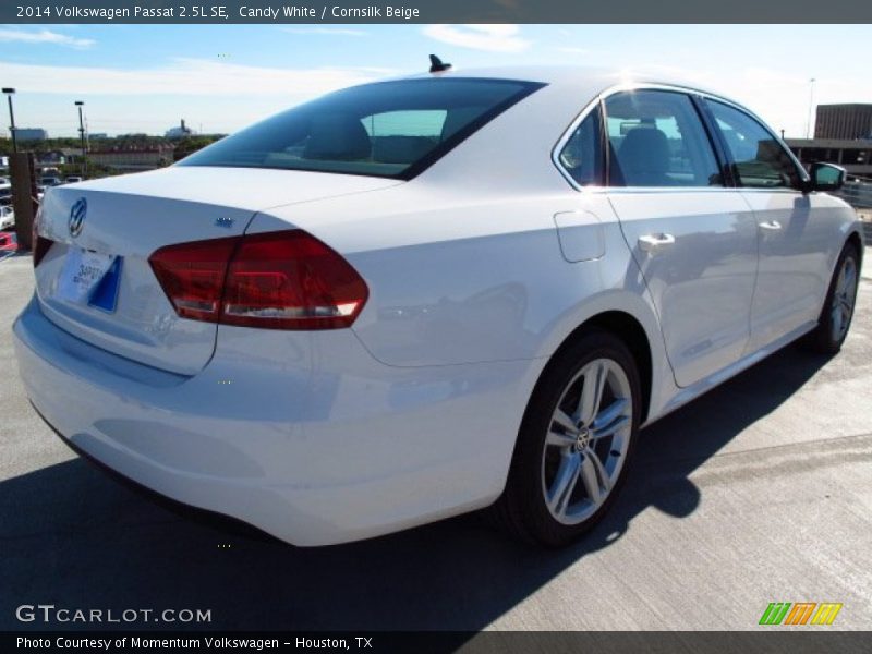 Candy White / Cornsilk Beige 2014 Volkswagen Passat 2.5L SE