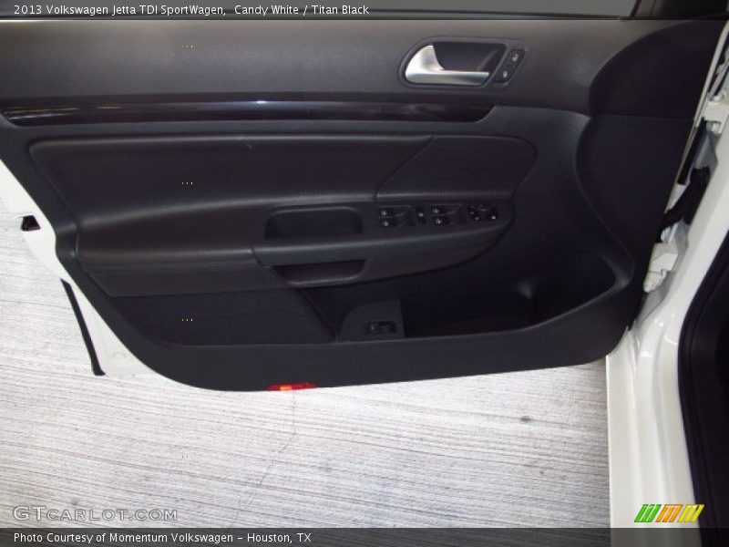 Candy White / Titan Black 2013 Volkswagen Jetta TDI SportWagen