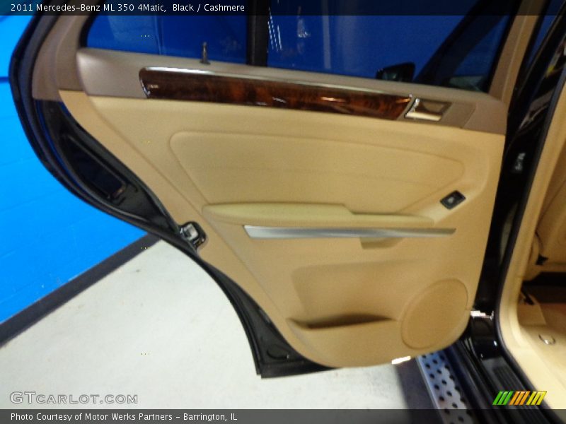 Black / Cashmere 2011 Mercedes-Benz ML 350 4Matic