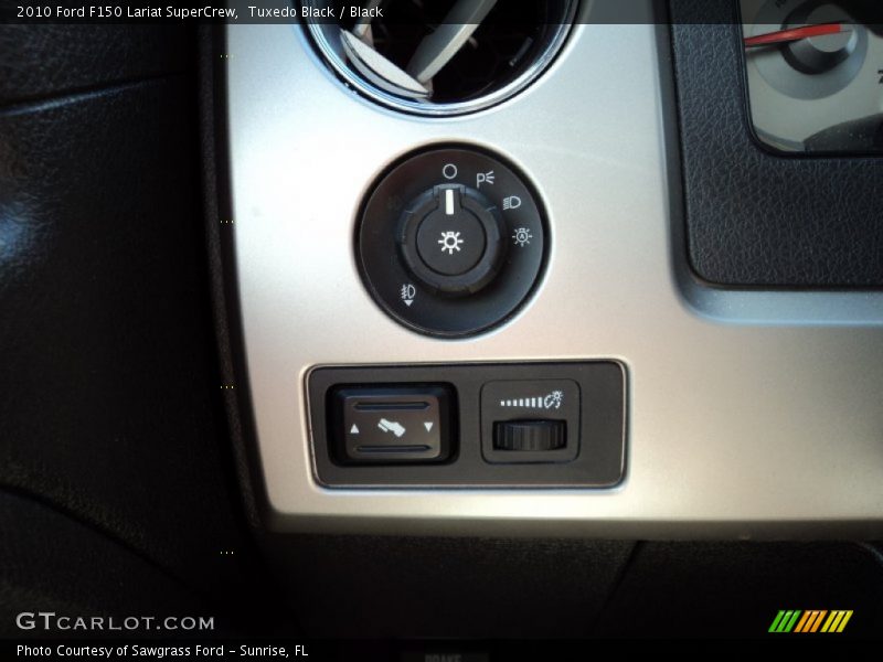 Tuxedo Black / Black 2010 Ford F150 Lariat SuperCrew