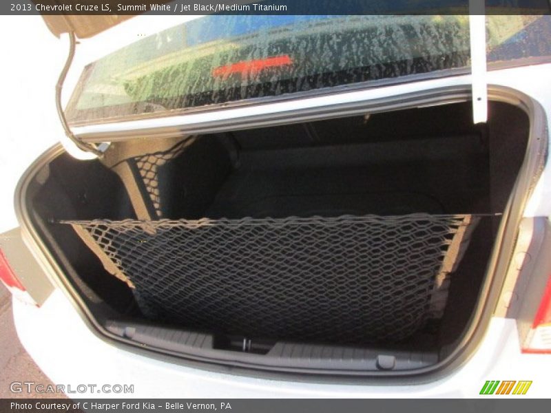 Summit White / Jet Black/Medium Titanium 2013 Chevrolet Cruze LS