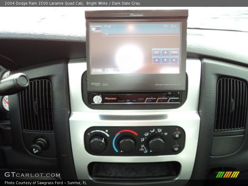 Bright White / Dark Slate Gray 2004 Dodge Ram 1500 Laramie Quad Cab