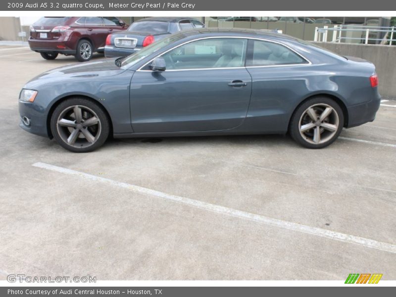 Meteor Grey Pearl / Pale Grey 2009 Audi A5 3.2 quattro Coupe
