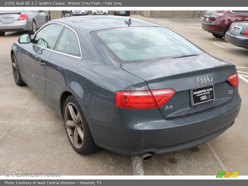Meteor Grey Pearl / Pale Grey 2009 Audi A5 3.2 quattro Coupe