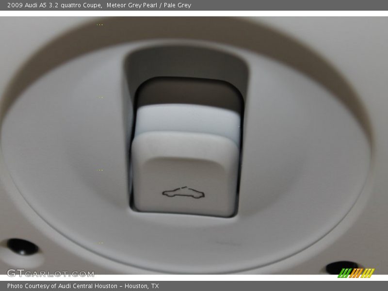 Meteor Grey Pearl / Pale Grey 2009 Audi A5 3.2 quattro Coupe