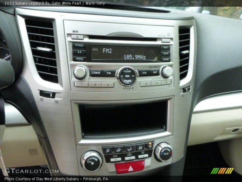Satin White Pearl / Warm Ivory 2011 Subaru Legacy 2.5i