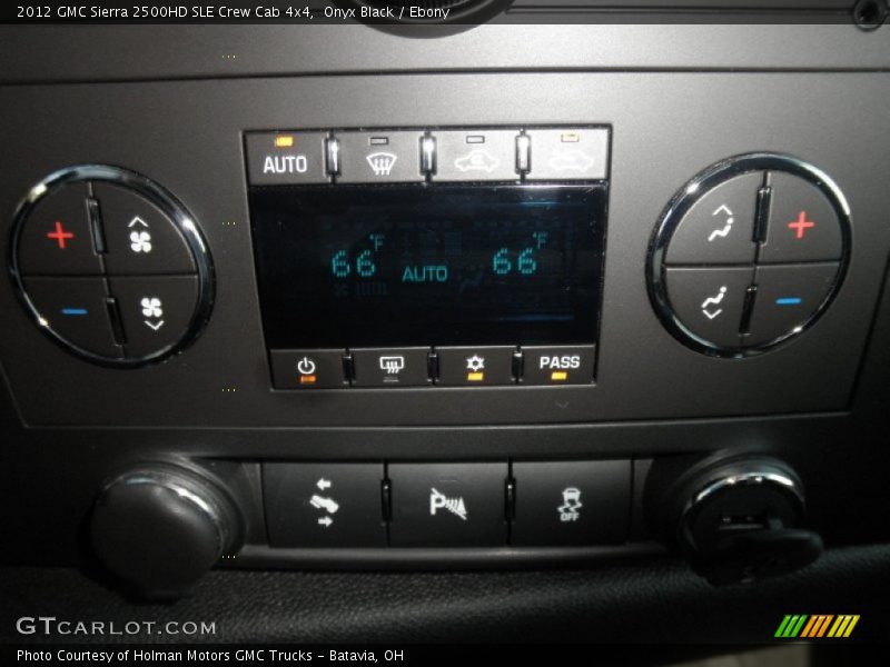 Onyx Black / Ebony 2012 GMC Sierra 2500HD SLE Crew Cab 4x4