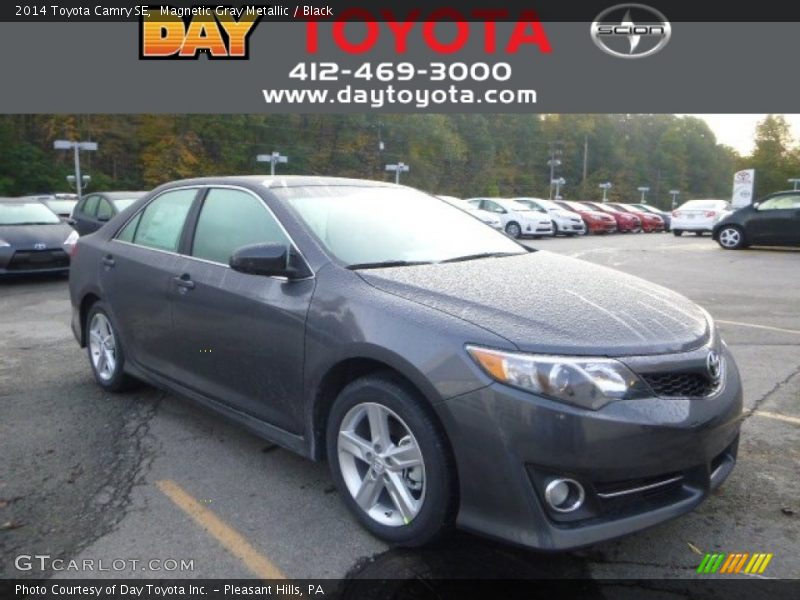 Magnetic Gray Metallic / Black 2014 Toyota Camry SE