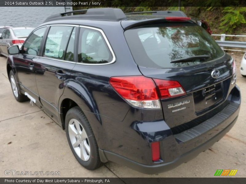 Deep Indigo Pearl / Ivory 2014 Subaru Outback 2.5i