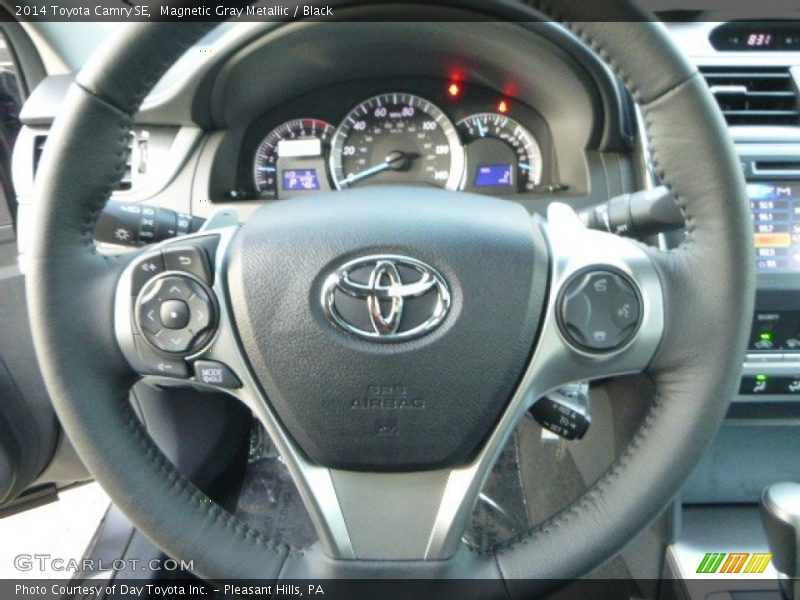 Magnetic Gray Metallic / Black 2014 Toyota Camry SE