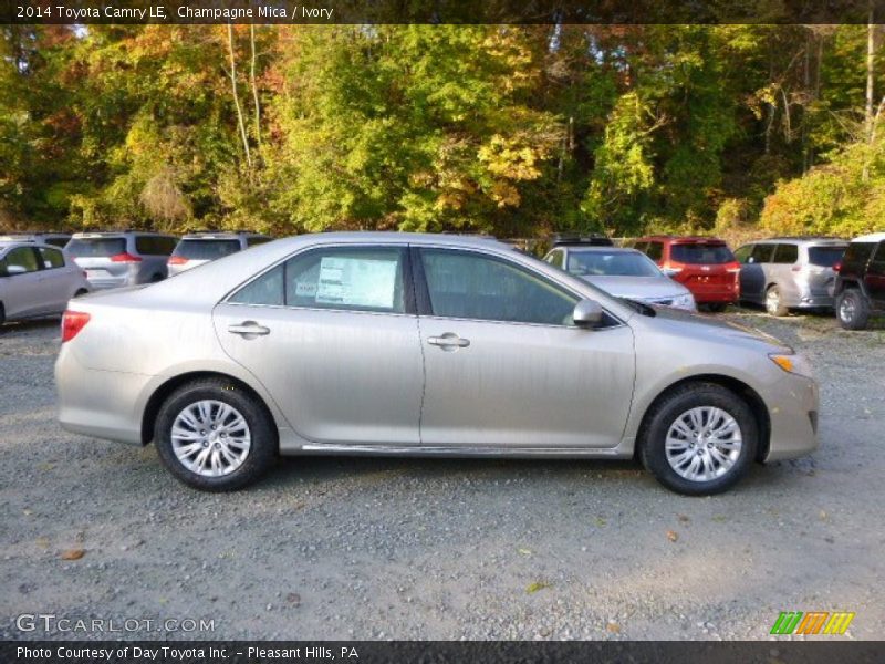 Champagne Mica / Ivory 2014 Toyota Camry LE