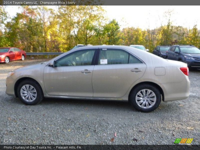 Champagne Mica / Ivory 2014 Toyota Camry LE