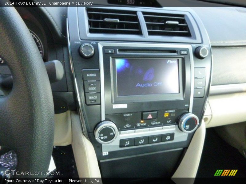 Champagne Mica / Ivory 2014 Toyota Camry LE