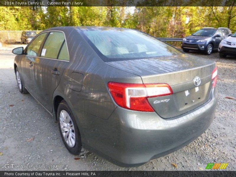 Cypress Pearl / Ivory 2014 Toyota Camry LE