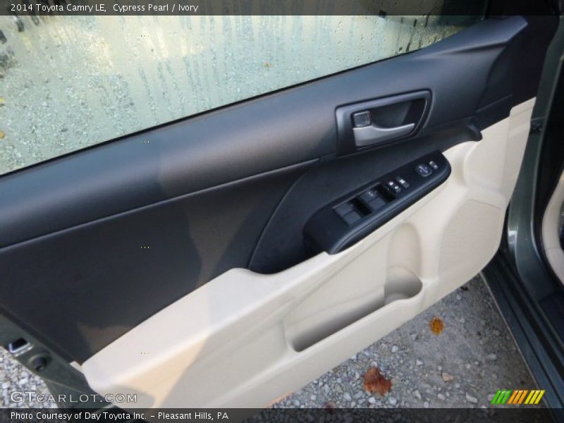 Cypress Pearl / Ivory 2014 Toyota Camry LE