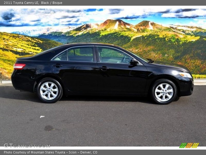 Black / Bisque 2011 Toyota Camry LE