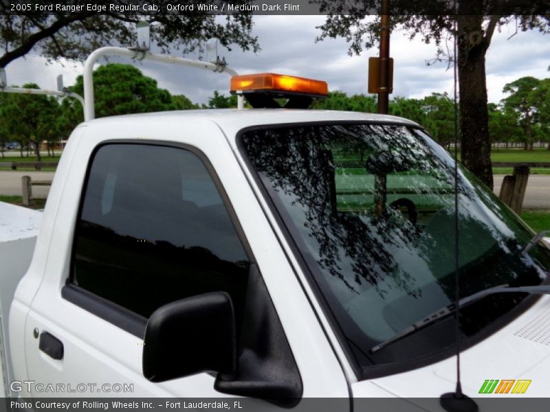 Oxford White / Medium Dark Flint 2005 Ford Ranger Edge Regular Cab