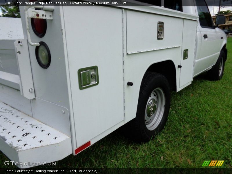Oxford White / Medium Dark Flint 2005 Ford Ranger Edge Regular Cab