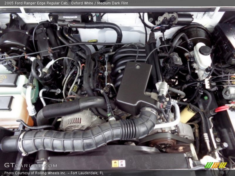 Oxford White / Medium Dark Flint 2005 Ford Ranger Edge Regular Cab