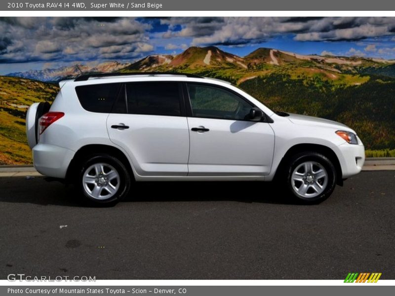 Super White / Sand Beige 2010 Toyota RAV4 I4 4WD