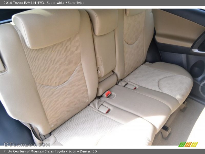 Super White / Sand Beige 2010 Toyota RAV4 I4 4WD