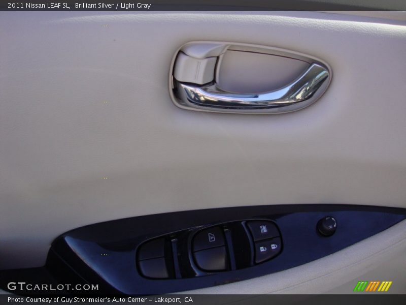 Brilliant Silver / Light Gray 2011 Nissan LEAF SL