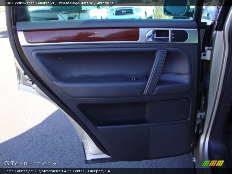 Wheat Beige Metallic / Anthracite 2004 Volkswagen Touareg V6