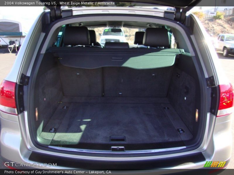Wheat Beige Metallic / Anthracite 2004 Volkswagen Touareg V6