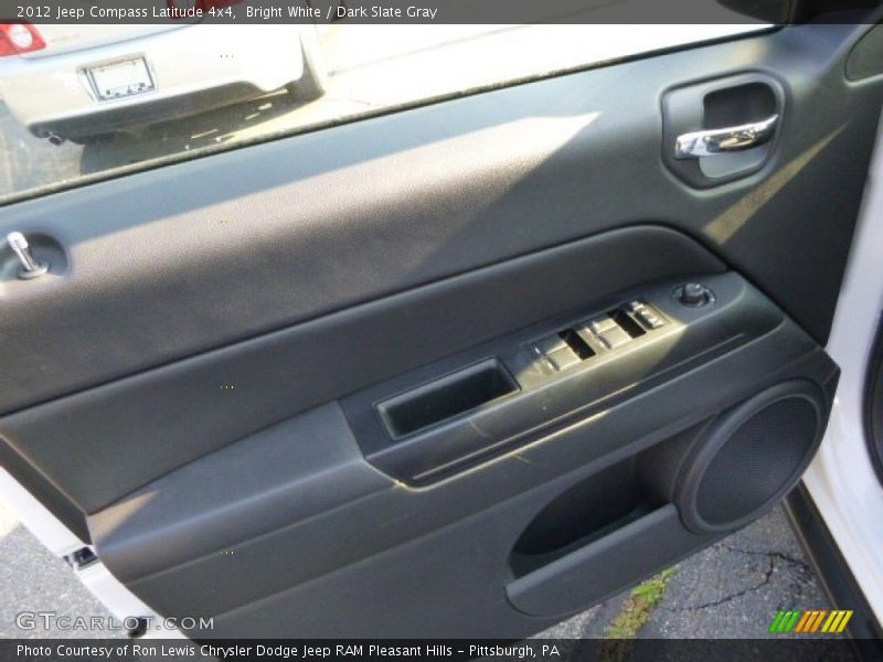 Bright White / Dark Slate Gray 2012 Jeep Compass Latitude 4x4