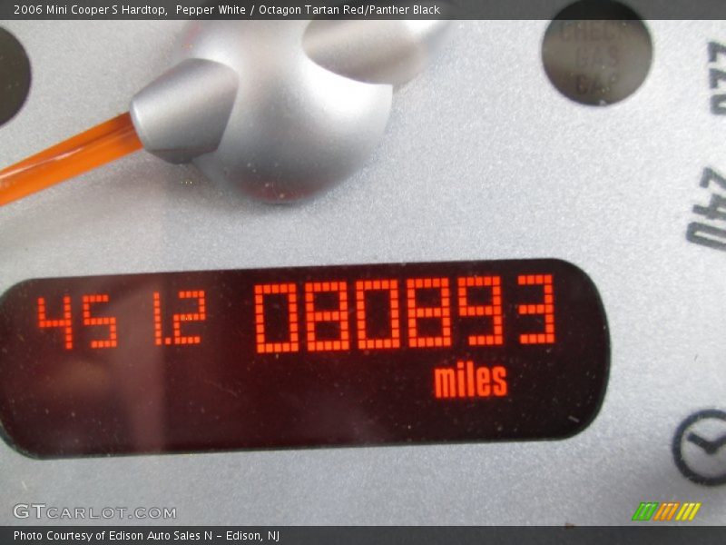 Pepper White / Octagon Tartan Red/Panther Black 2006 Mini Cooper S Hardtop