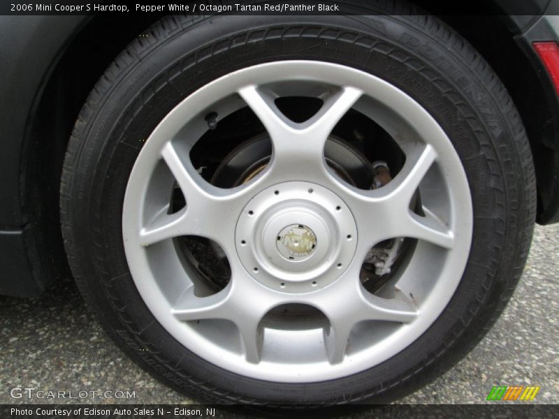 Pepper White / Octagon Tartan Red/Panther Black 2006 Mini Cooper S Hardtop